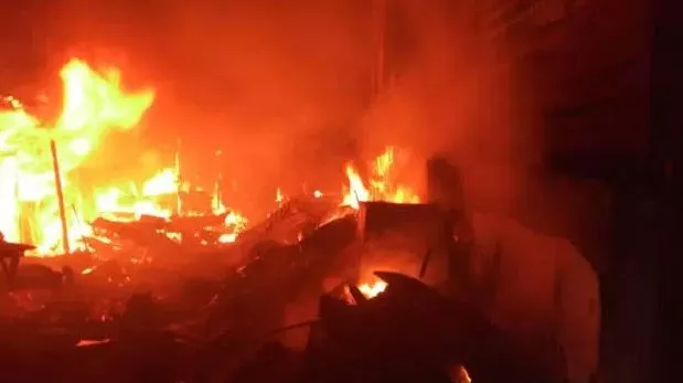 Fire Razes Itamaga Plank Market In Lagos