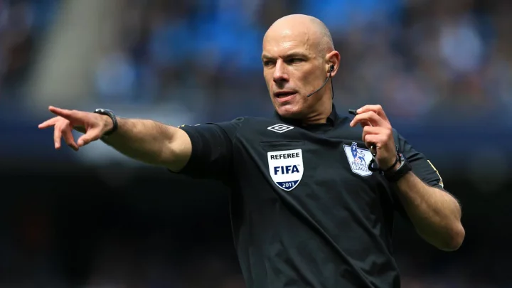 EPL: Howard Webb reveals mistake referee made before Declan Rice's red card