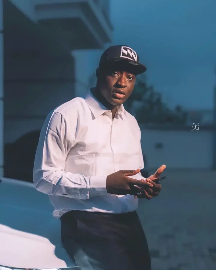 'How many skits you get?!' - Carter Efe alleges that Lamba lied about buying Lamborghini (Video)