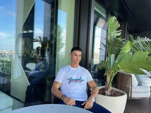 'Afrobeats to the world' - Awe as Ronaldo and his kids dance to Rema's hit song (Video)