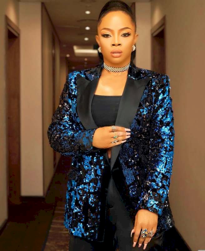“I have never seen chest this huge” – Toke Makinwa gushes over Dorathy as they link up (Video)