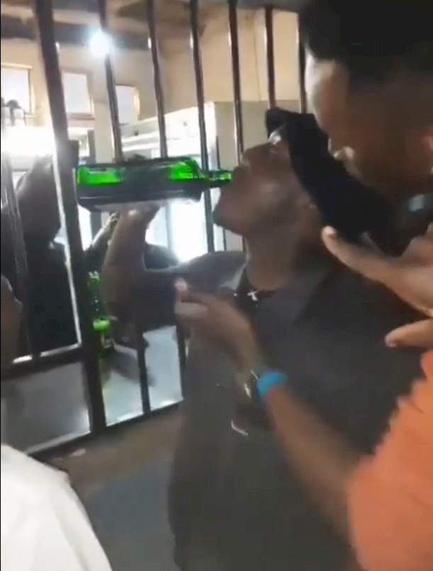 Man dies after drinking an entire bottle of 35% spirit in two minutes just to win N5k [video]