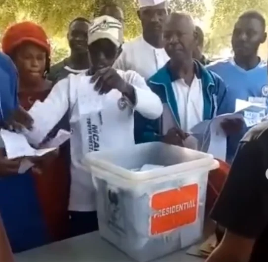 Peter Obi wins in a polling unit in Zaria, Kaduna state (video)