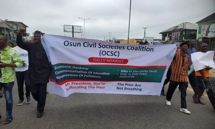 Osun Residents Take to Streets to Protest Tinubu's Economic Policies [PHOTOS/VIDEO]