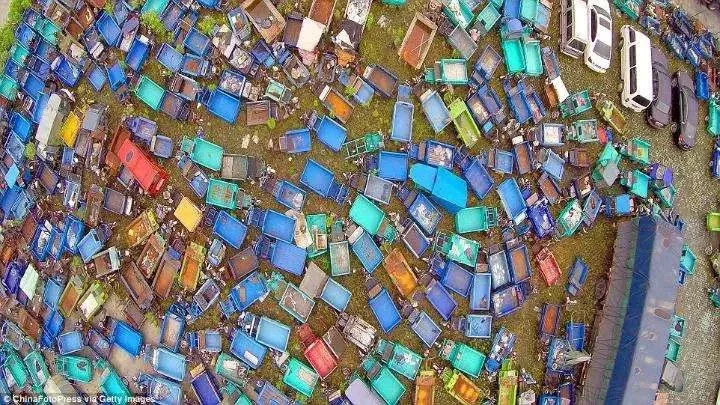 See The Junkyard in China Where Millions of Vehicles Are Thrown Away and Scrapped (Photos)