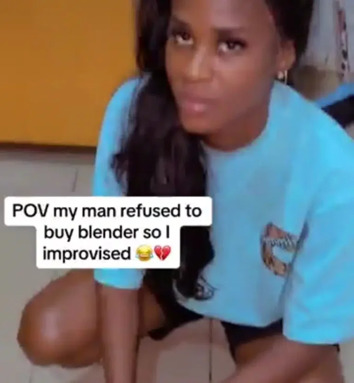 'I improvised' - Nigerian lady surprises boyfriend who refused to buy a blender, uses his Azul bottle to grind pepper