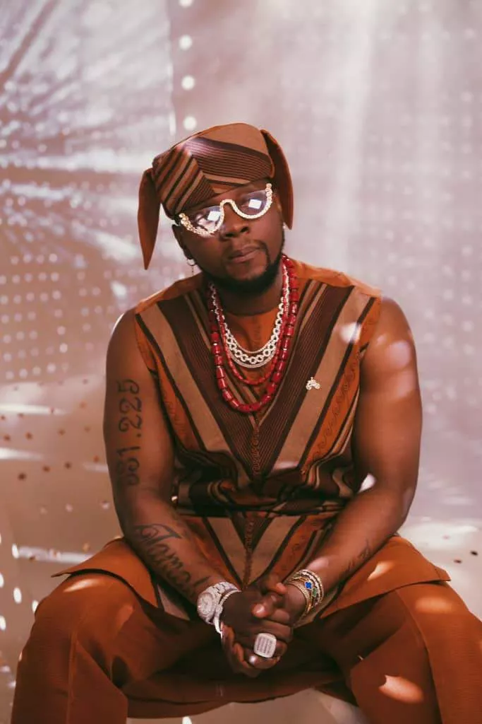 Kizz Daniel shares audience energetic reaction after 'coughing' during stage performance