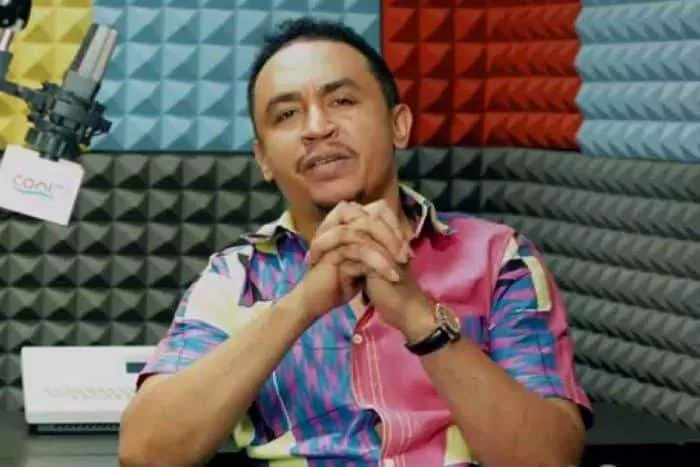 Daddy Freeze reacts after Angela Okorie dragged Yul Edochie over comment on Junior Pope's demise