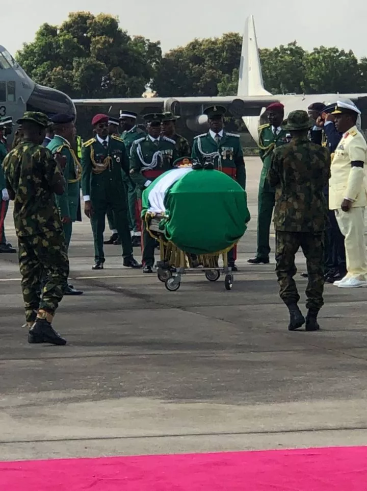 Body of late COAS Lagbaja arrive�Lagos airport (photos)