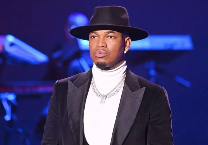 American singer, Ne-Yo introduces 4 girlfriends from polyamorous relationship