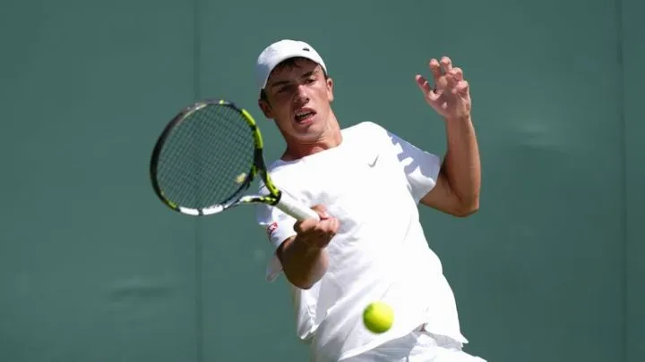 Oliver Tarvet during his first round match. Pic: AP
