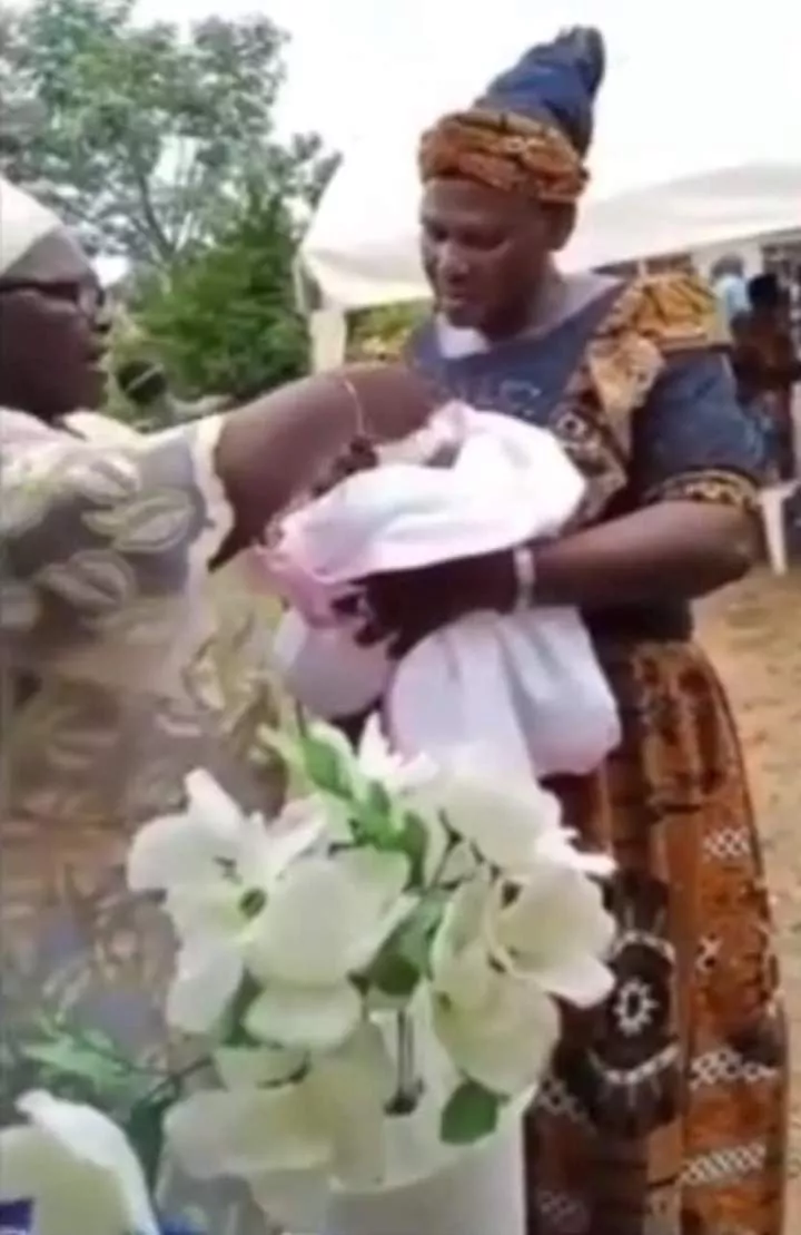 Outrage as woman prays for newborn baby to be part of those to embezzle money in Nigeria (Video)