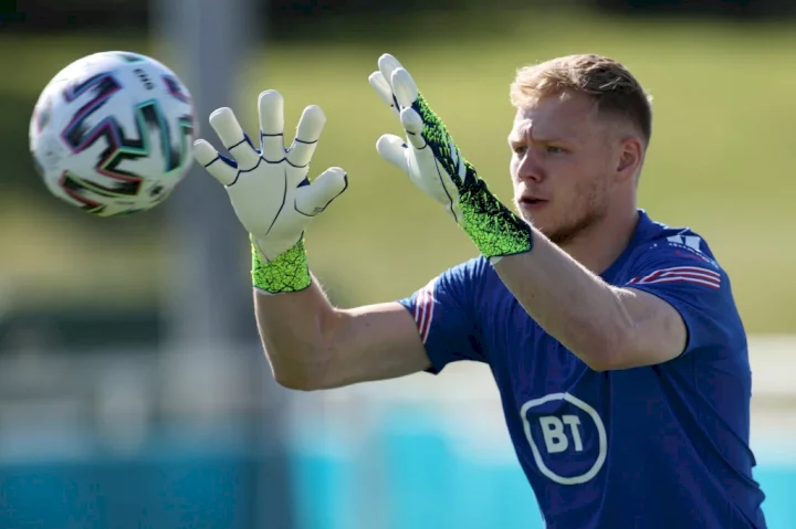 Arsenal set to launch £30m bid for Sheffield United goalkeeper Aaron Ramsdale
