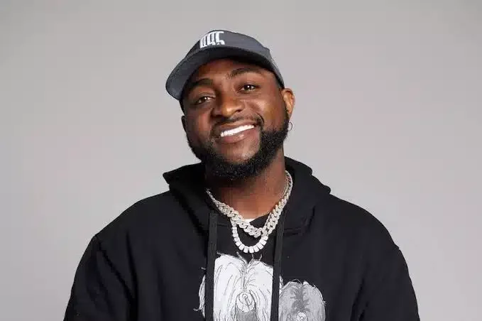 'She never baff for 40 days?' - Davido breaks internet as he likes tweet mocking Tacha over alleged body odour