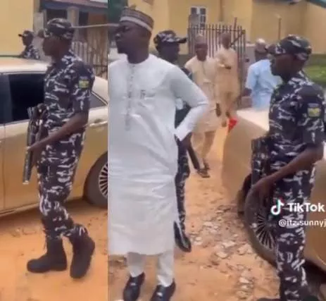 Trending video of alleged Adamawa Student Union President arriving a convention with police escorts