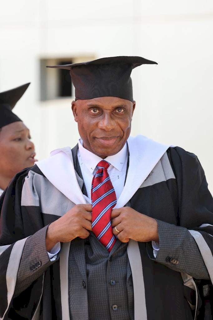 Rotimi Amaechi graduates with a law degree 