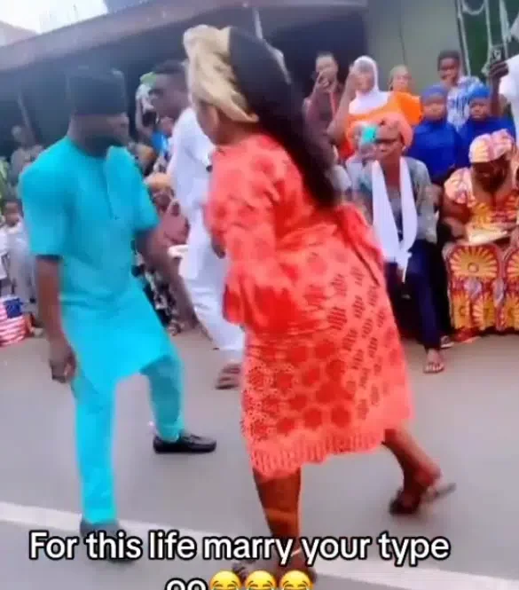 Husband and wife steal the show with their hilarious dance moves (Video ...