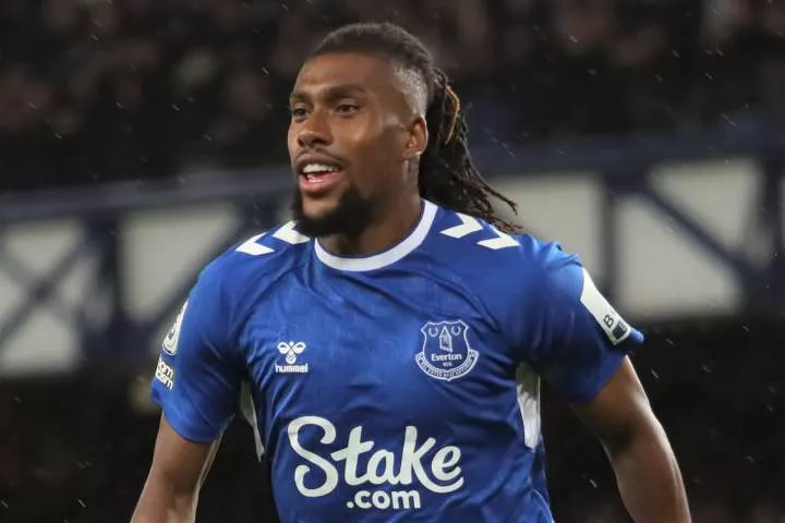 Everton boss hints Iwobi will spend time on sidelines with injury