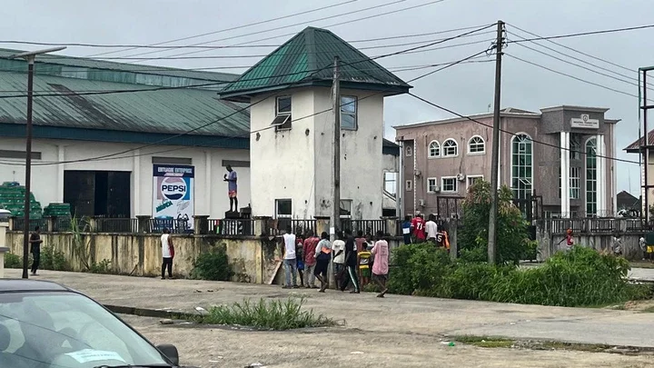 Residents Storm Warehouse in Bayelsa, Loot Palliatives