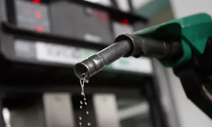 Petrol pump price increases as more filling stations shut down