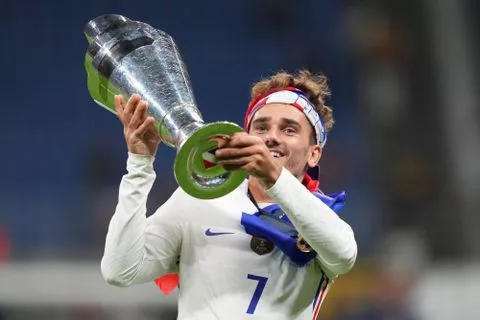 Antoine Griezmann with the UEFA Nations League trophy - Imago