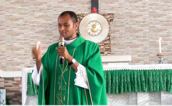 "A Disgrace to Christianity" - Fr Oluoma Attacks Believers Who Believe in Generational Curses