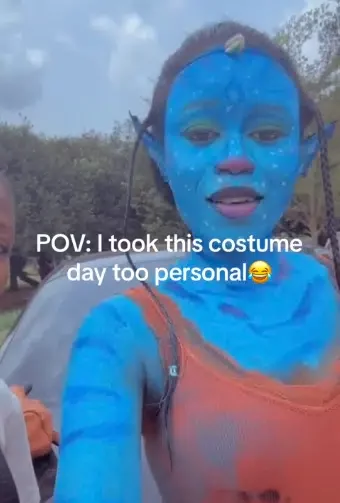 'She nailed it' - Lady turns up for school's Costume Day looking like Avatar