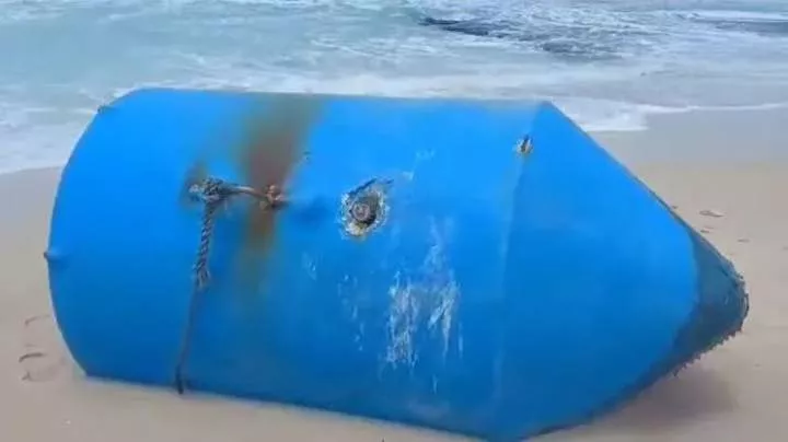 Alarm as suspicious container washes up on Somali coast