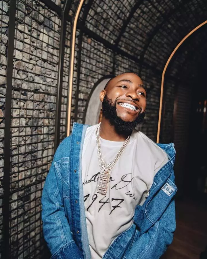 Davido clashes with Abuja barber, he claps back heavily at O.B.O
