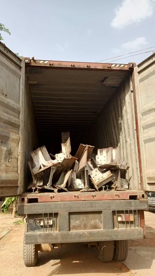 NSCDC Intercepts Truck with Stolen Rail Bridge Parts in Kaduna (Photos) NSCDC Intercepts Truck with Stolen Rail Bridge Parts in Kaduna (Photos)