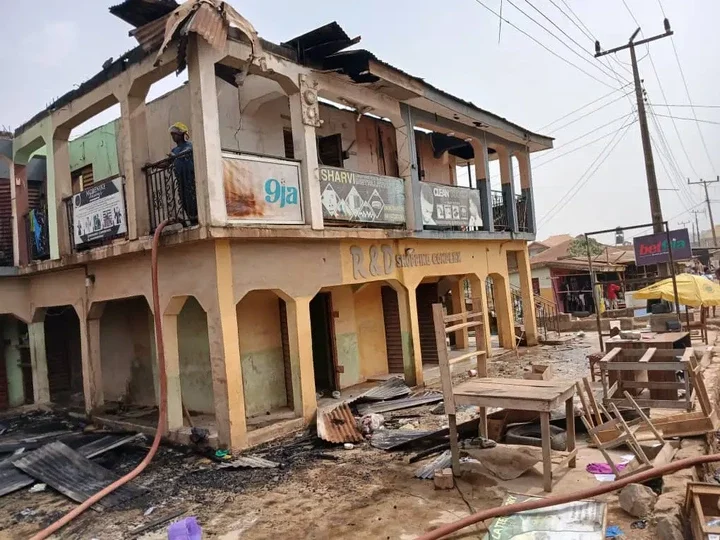 Fire ravages shopping complex in Ibadan [PHOTOS]