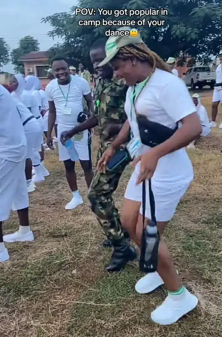 'Them think say soldier no sabi dance' - Moment corper and military man show off impressive dance moves at NYSC camp