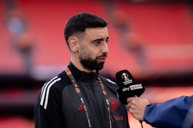 Bruno Fernandes left in tears by phone call in honest admission before Europa League final Bruno Fernandes left in tears by phone call in honest admission before Europa League final