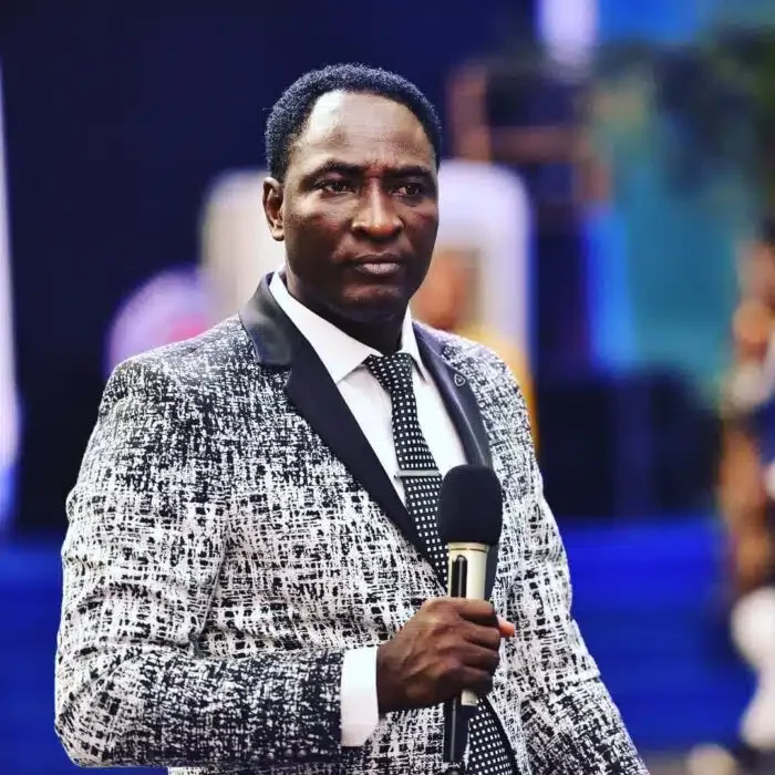 Prophet Jeremiah Fufeyin donates N2.5M in cash to woman who welcomed sextuplets