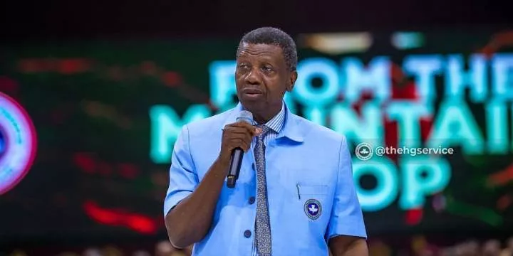 Pastor Adeboye deletes post after being bashed over controversial prayer