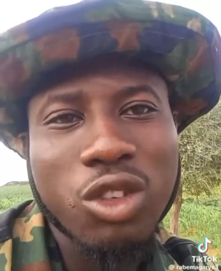 Outrage As Bandit Goes Live On TikTok, Carries Out Giveaway, Offers To Render Financial Assistance To Followers (Video)