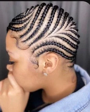 Fascinating Ghana braids hairstyles that stands out.