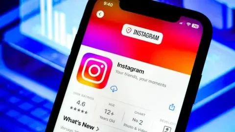 Instagram hides search results for 'Democrats'