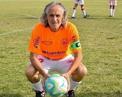 The World's Oldest Living Professional Football Player onn Earth