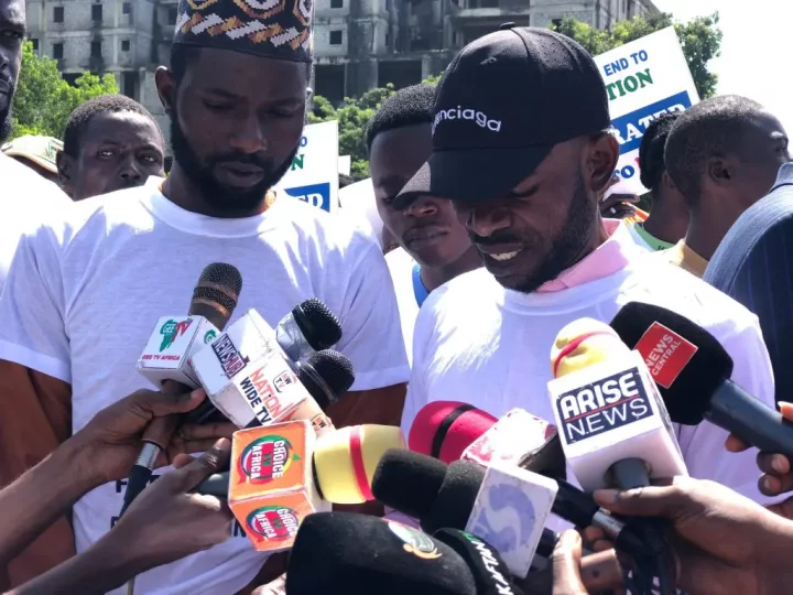 Fuel Crisis: Kyari must go - Protesters storm NNPC towers in Abuja (Photos)