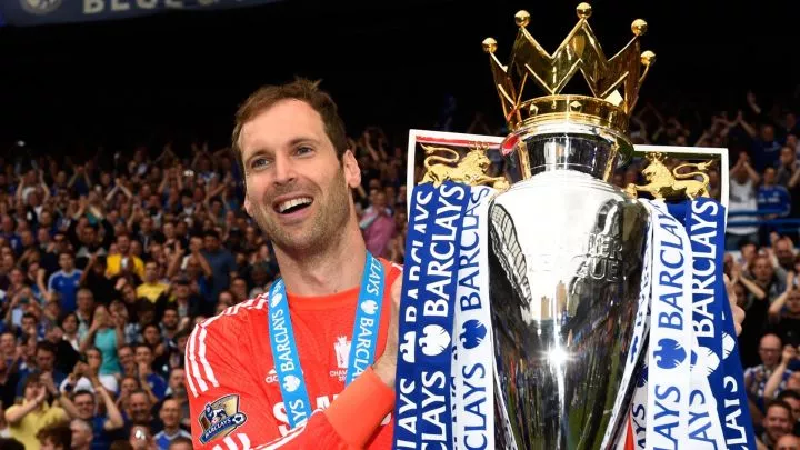 Petr Cech Chelsea Premier League trophy