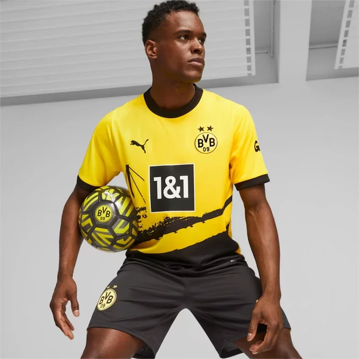 The 10 Best Football Kits of the 2023/2024 Season