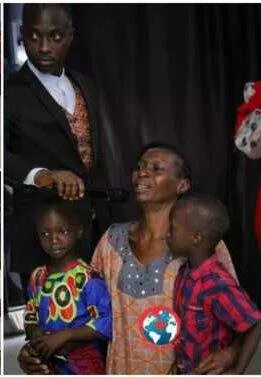 'Next time do it private' - Reactions as pastor gifts widow who treks to church all offering money