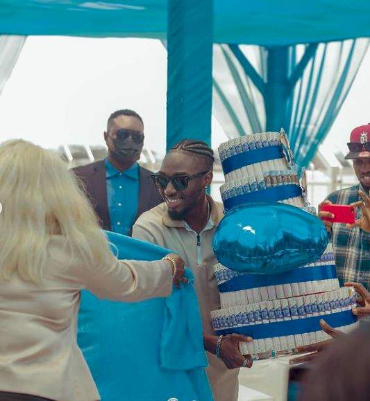 Ex-housemate, Jaypaul receives money cake, loads of gifts from fans Ex-housemate, Jaypaul receives money cake, loads of gifts from fans