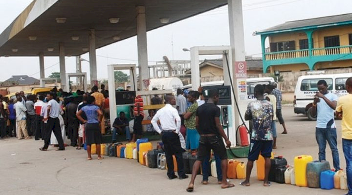 Fuel scarcity: NUPENG, tanker drivers call off strike