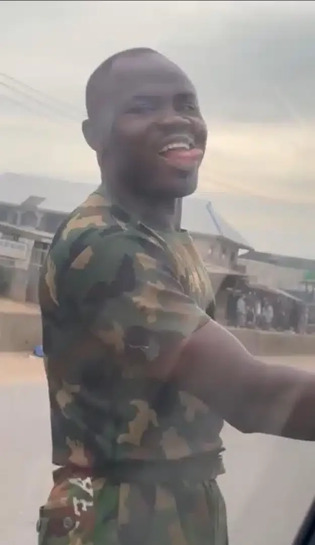 Soldier damages car of abroad returnee after being cautioned for reckless driving (Video)