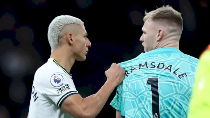 Aaron Ramsdale kicked by Tottenham's fan during clash with Richarlison (Video)