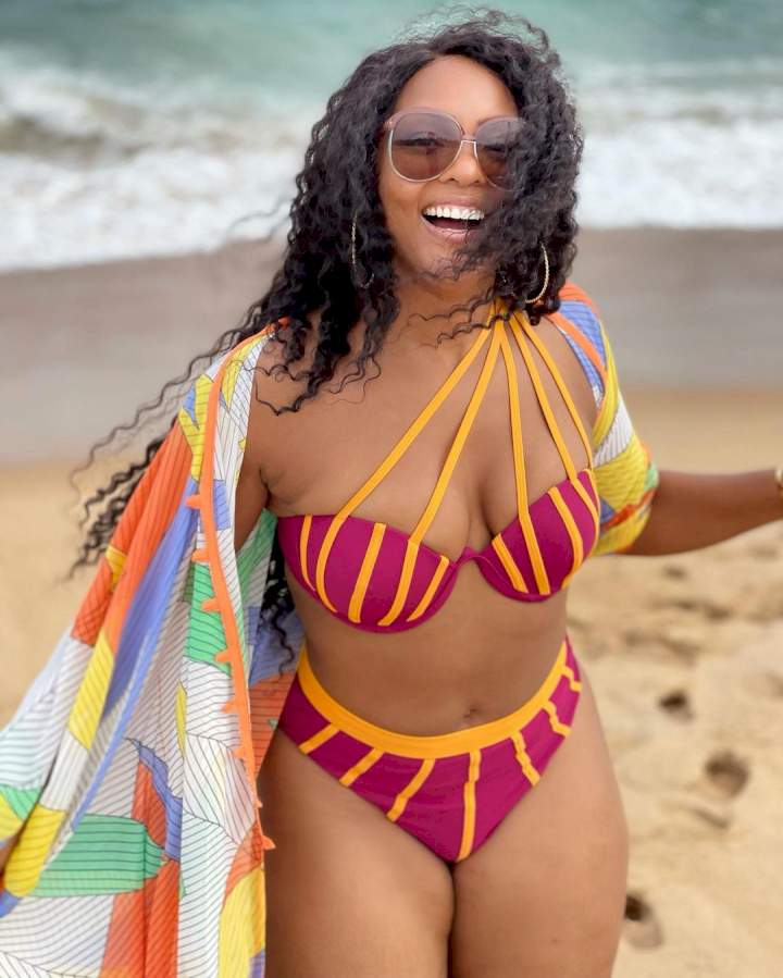Actress Osas Ighodaro tensions social media with her hot bikini photos