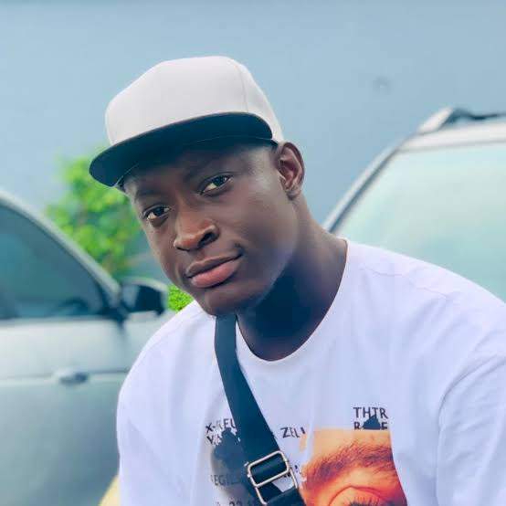 Carter Efe adds another Mercedes Benz to his garage