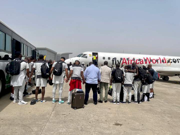 Ghana squad arrive in Abuja for 2nd leg of their World Cup playoff with Super Eagles of Nigeria (photos)